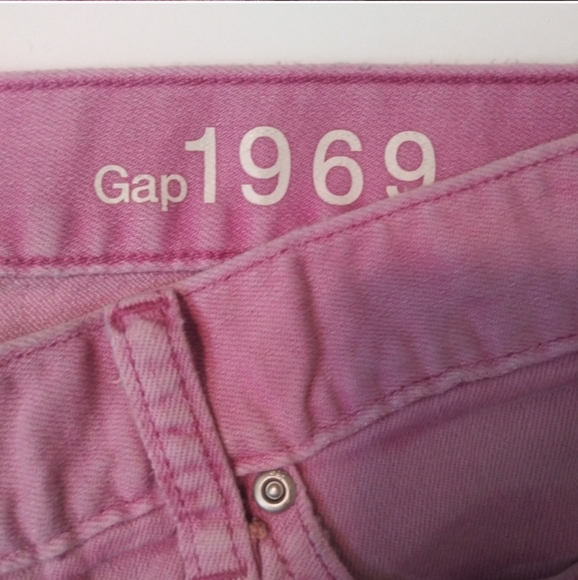 Gap 1969 pink denim shorts - Picture 3 of 5